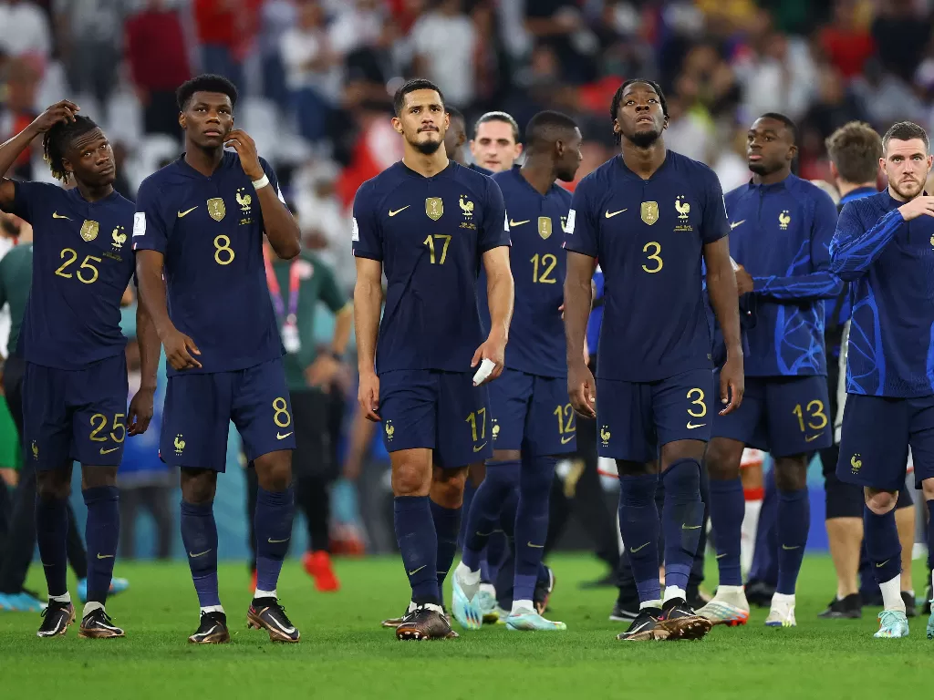 Para pemain timnas Prancis usai bertanding melawan Tunisia (REUTERS/Siphiwe Sibeko)