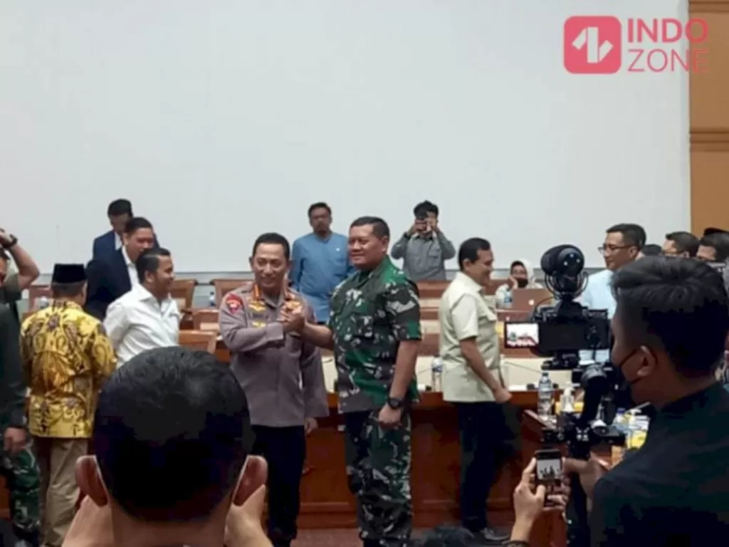 Kapolri Jenderal Polisi Listyo Sigit Prabowo dan Laksamana Yudo Margono (INDOZONE/Febyora Dwi Rahmayani)