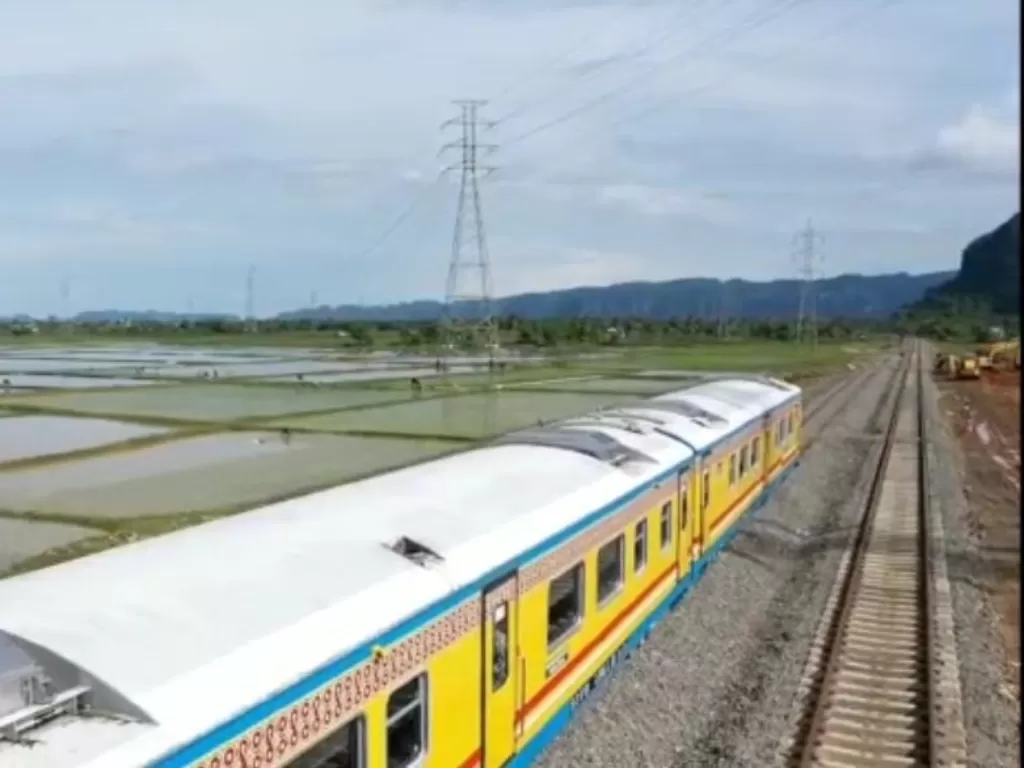 Kereta baru Sulawesi Selatan (Z Creators/Sandi Witness)