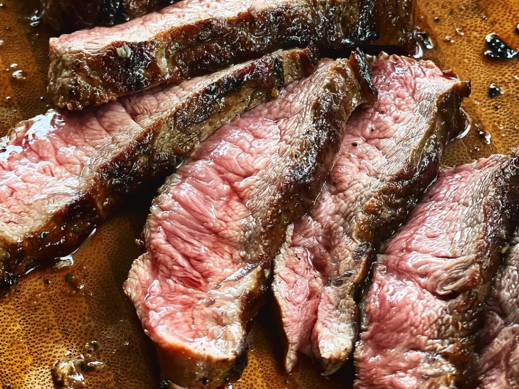 Daging steak yang empuk dan juicy (Instagram/bbq_and_sports)