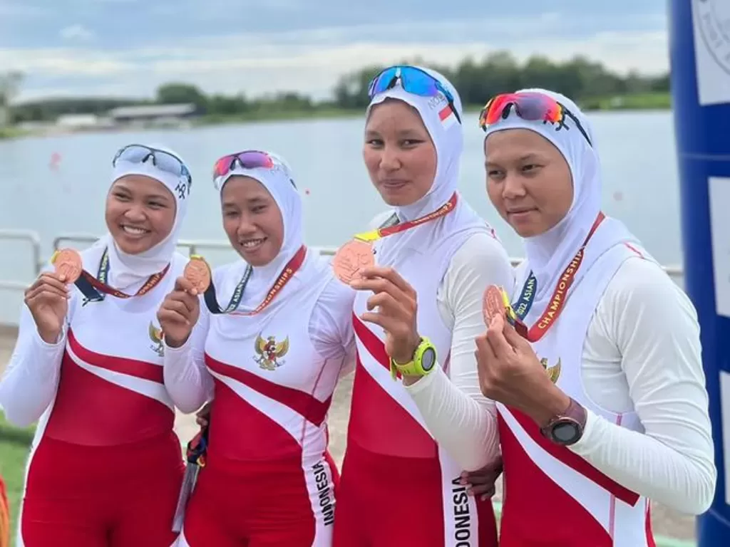 Timnas rowing Indonesia yang sabet medali perunggu di Kejuaraan Asia 2022. (Instagram/@rowing_ina)