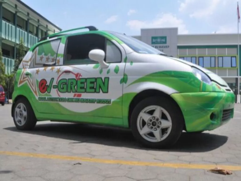 EV-Green, Mobil listrik karya SMK NU Maarif Kab. Kudus (dok. Kemdikbud)