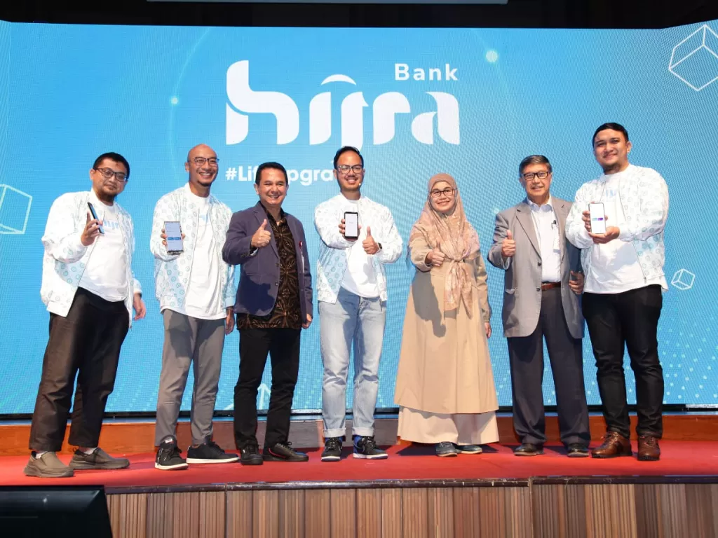 Peluncuran aplikasi mobile banking Hijra Bank di Jakarta, Selasa (6/12/2022).