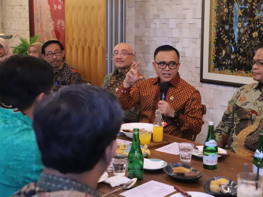 Menteri Pendayagunaan Aparatur Negara dan Reformasi Birokrasi (PANRB) Abdullah Azwar Anas kepada para pemimpin redaksi media massa di kawasan Menteng, Jakarta Pusat, Senin (5/12/2022) (dok. PANRB)