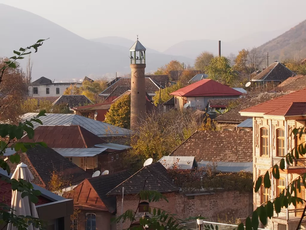 Sheki, kota tertua di Azerbaijan. (Z Creators/Fabiola Lawalata)