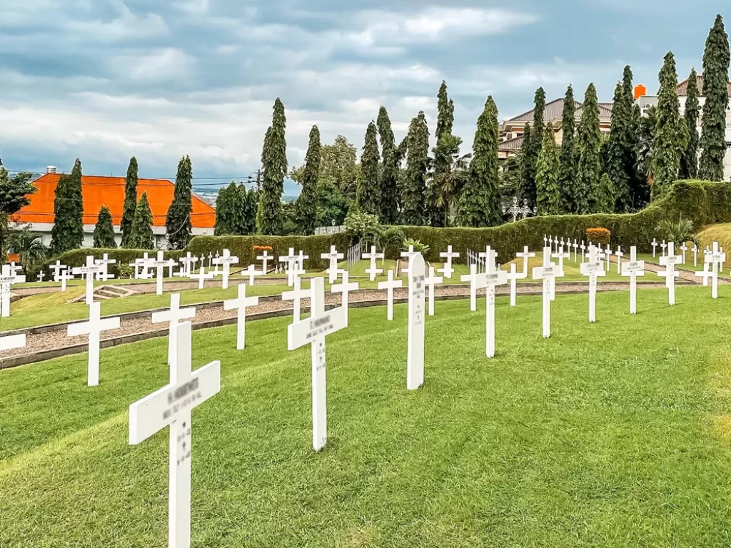 Ereveld Candi, pemakaman tentara Belanda di Masa PD II. (Twitter/@@sintiaastarina)