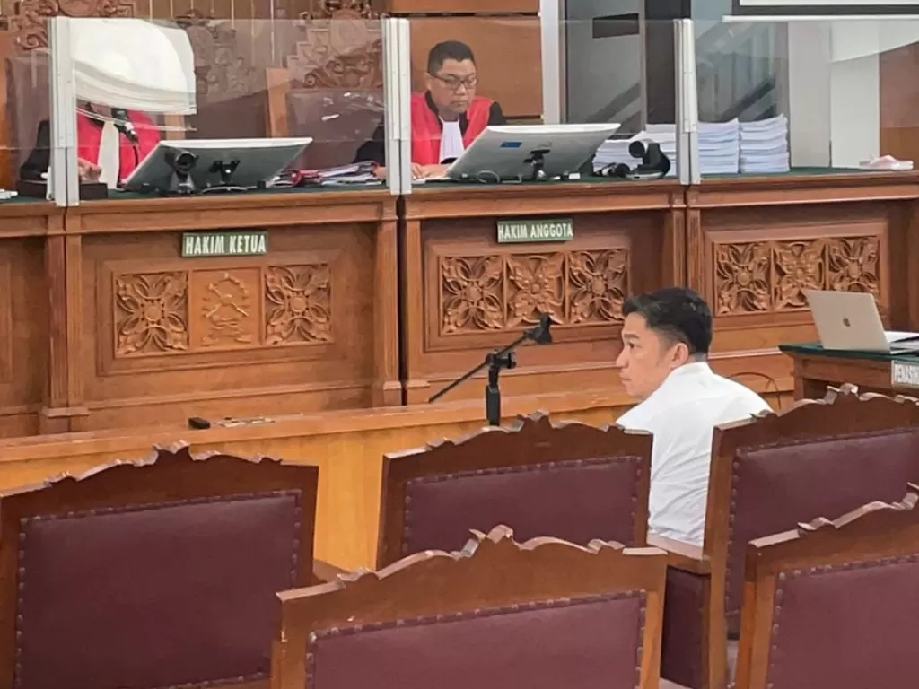 Terdakwa kasus merintangi penyidikan atau 'obstruction of justice' pembunuhan berencana terhadap Brigadir J, Arif Rachman Arifin di Pengadilan Negeri Jakarta Selatan. (INDOZONE/Asep Bidin Rosidin)