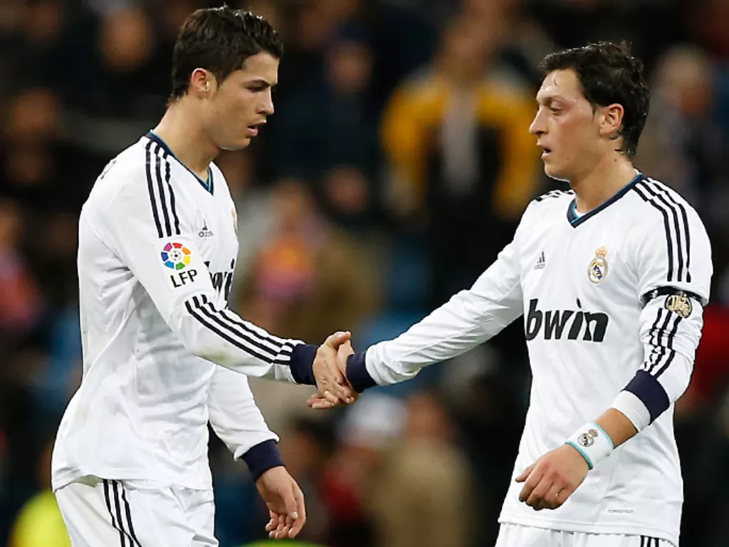 Mesut Ozil dan Cristiano Ronaldo saat bermain di Real Madrid. (Realmadrid.com)