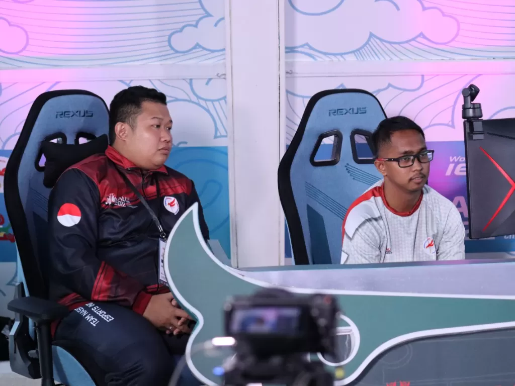 Atlet Indonesia eFootbal Elga Elga Cahya Putra saat melawan wakil Serbia di World Esports Championship 2022. (Dok. PBESI)