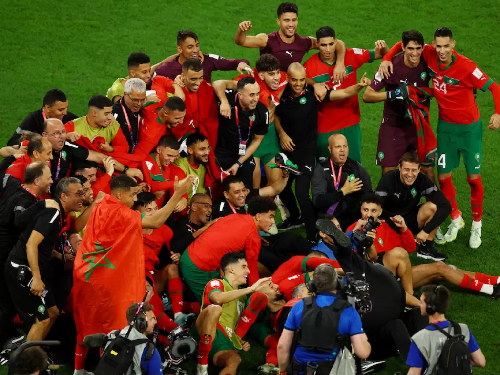 Timnas Maroko menjadi kejutan di Piala Dunia 2022 (REUTERS/Lee Smith)