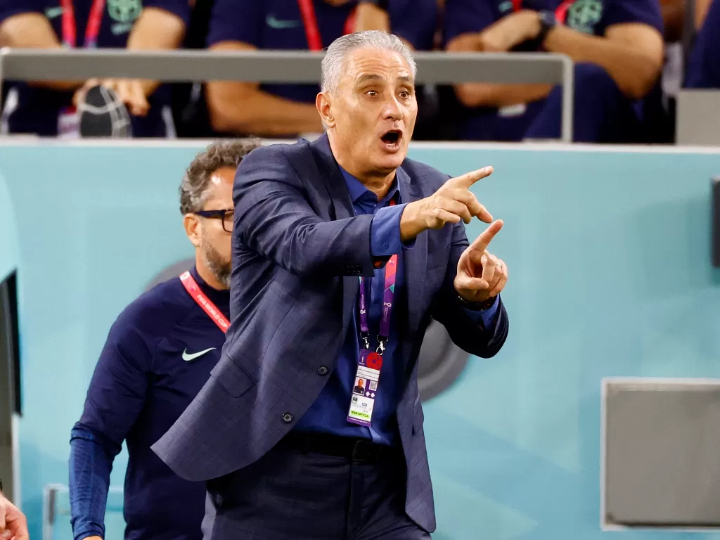 Tite, mantap mundur sebagai pelatih timnas Brasil, usai timnya kalah bertanding lawan Kroasia, pada Jumat (9/12/2022). (REUTERS/Suhaib Salem)