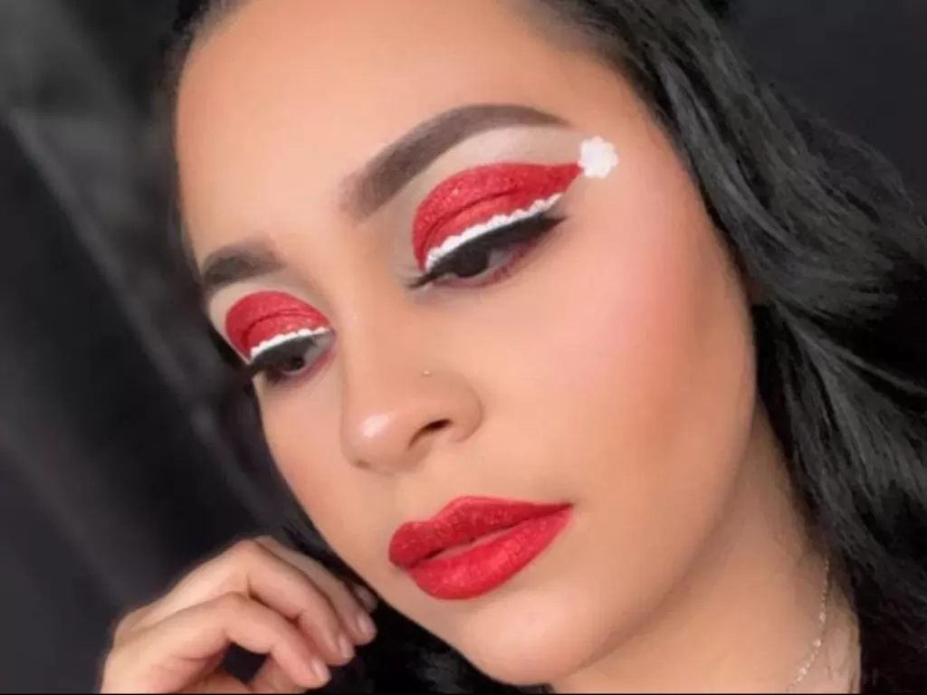 Inspirasi makeup natal. (Instagram/@mariiee.torres)