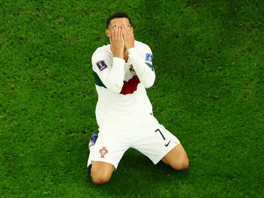 Ekspresi kecewa Cristiano Ronaldo (REUTERS/Fabrizio Bensch)