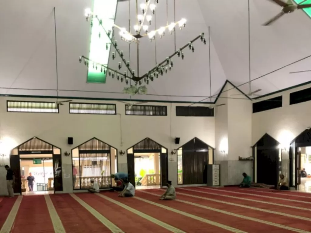 Ilustrasi suasana masjid di Indonesia. (Z Creators/ Ari Dwi Prabowo)