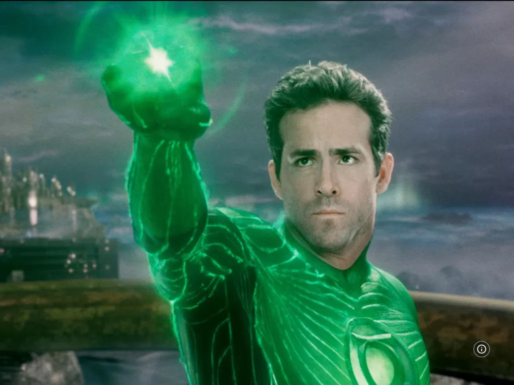 Ryan Reynolds dalam perannya sebagai Green Lantern (IMDb)