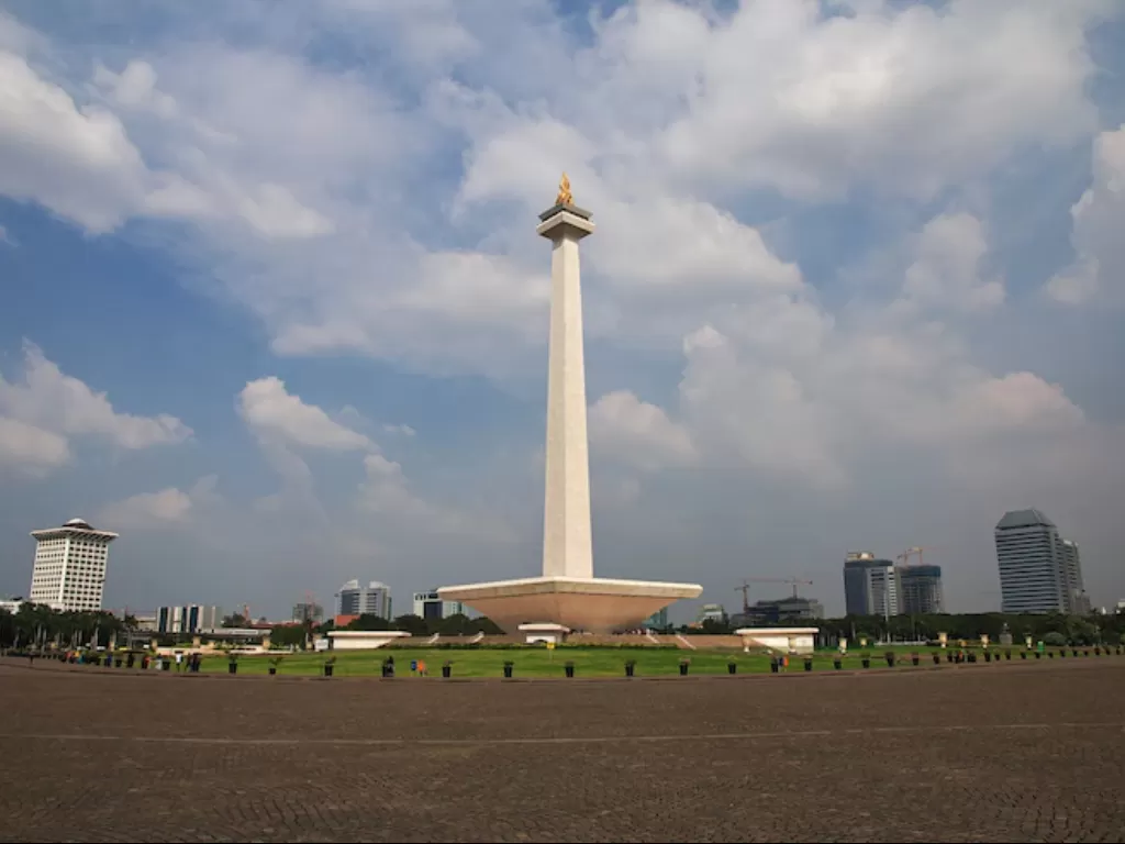Monumen Nasional (Monas), ikon Jakarta. (FREEPIK/svstrelkov)