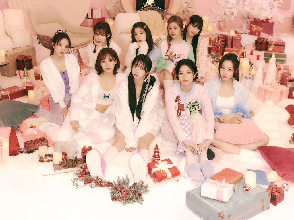 Red Velvet x aespa dalam lagu Beautiful Christmas (Twitter/SMTOWNGLOBAL)