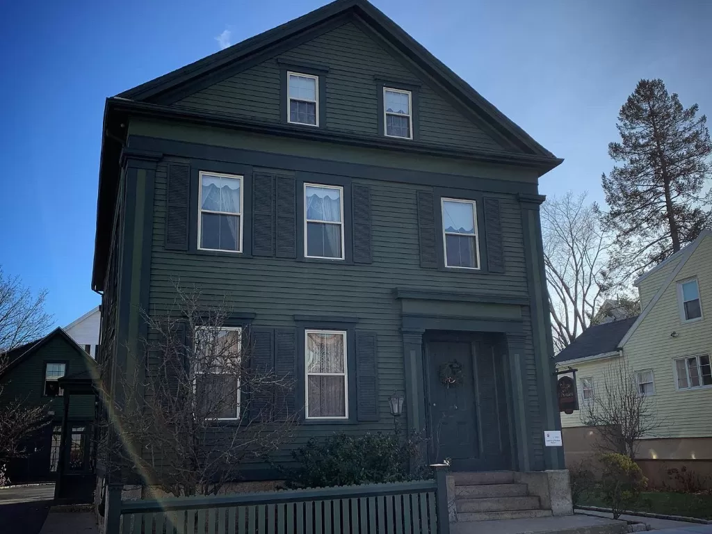 Lizzie Borden House, Massachusetts. (Twitter/@uncletnuc)