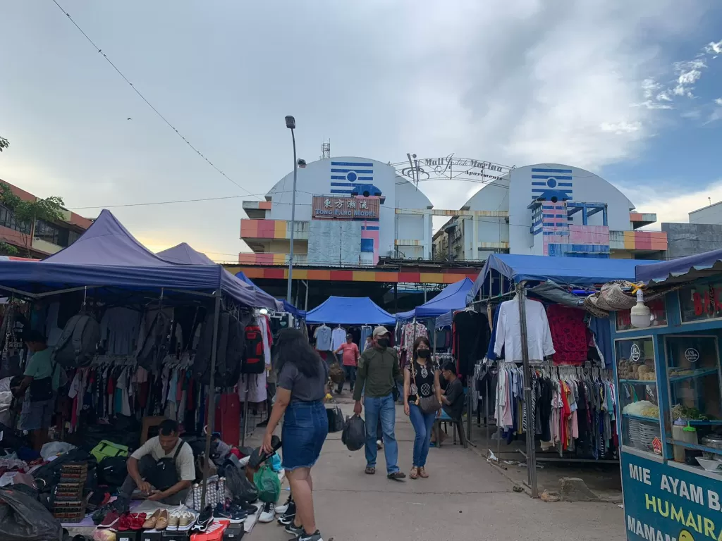 Pasar Jodoh, tempat thrifting di Batam. (Z Creators/Reja Dalimunthe)