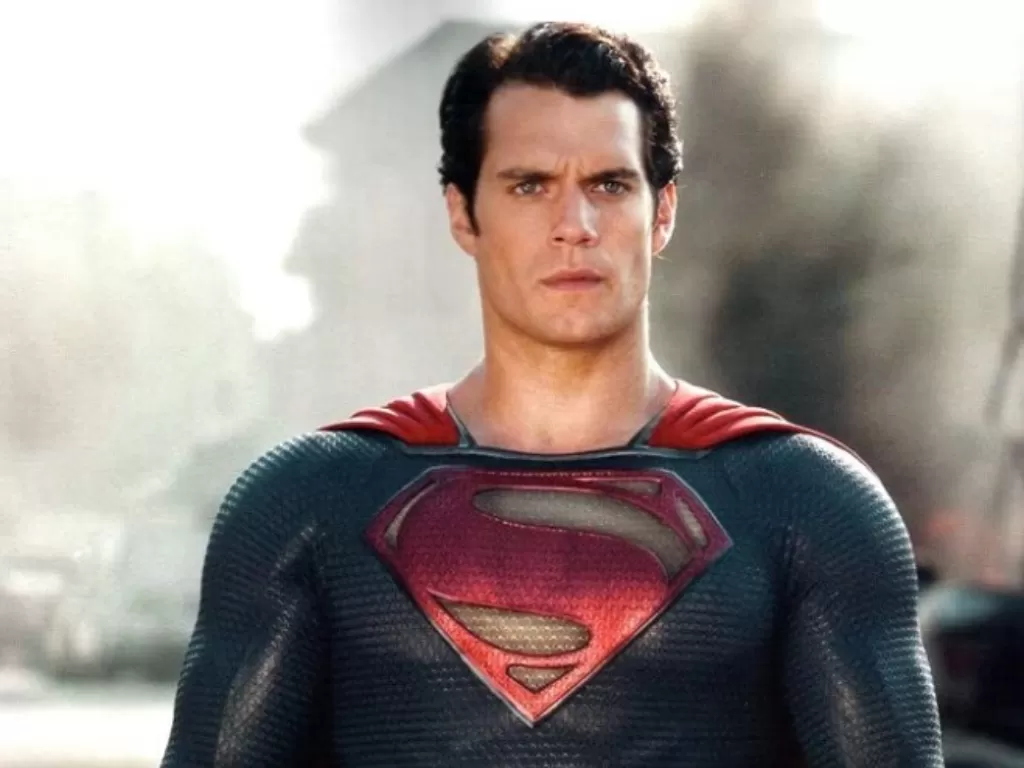 Henry Cavill sebagai Superman (IMDb)