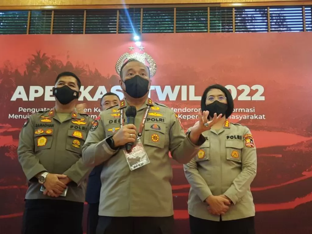 Kepala Divisi Humas Polri Irjen Pol. Dedi Prasetyo memberikan keterangan pers di Jakarta. (ANTARA/Laily Rahmawaty)