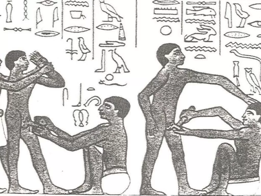 Ilustrasi orang Mesir disunat. (Twitter/AncientOrigins)