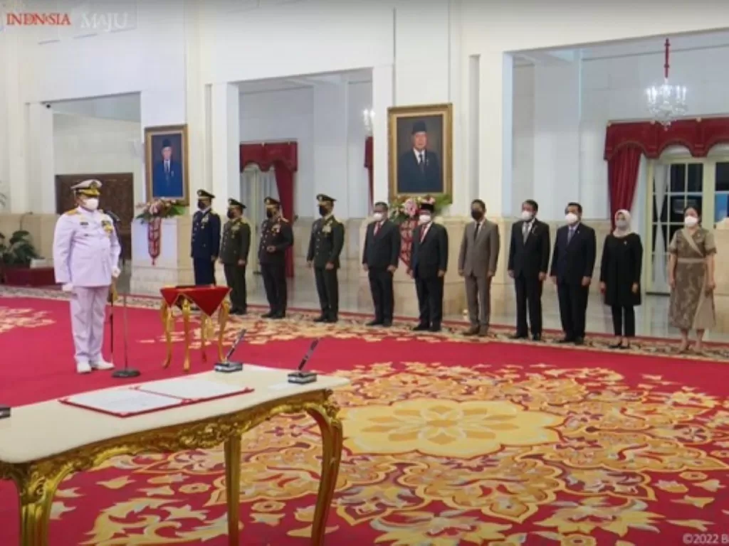 Pelantikan Laksamana Yudo Margono oleh Presiden Jokowi. (tangkapan layar YouTube sekeretariat presiden)