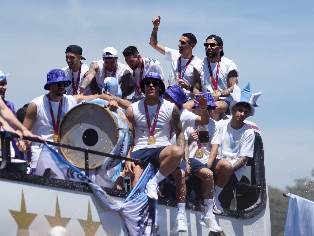 Timnas Argentina merayakan parade juara Piala Dunia. (REUTERS/Martin Villar).