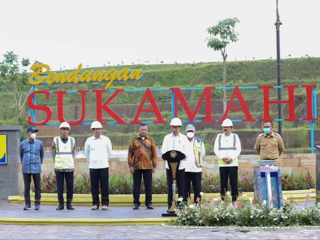 Presiden Jokowi dalam peresmian Bendungan Ciawi dan Bendungan Sukamahi (Humas Pemprov DKI Jakarta)