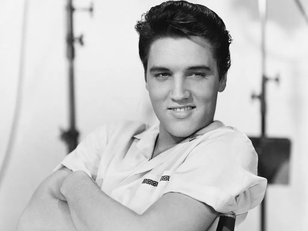 Elvis Presley. (Wikipedia)