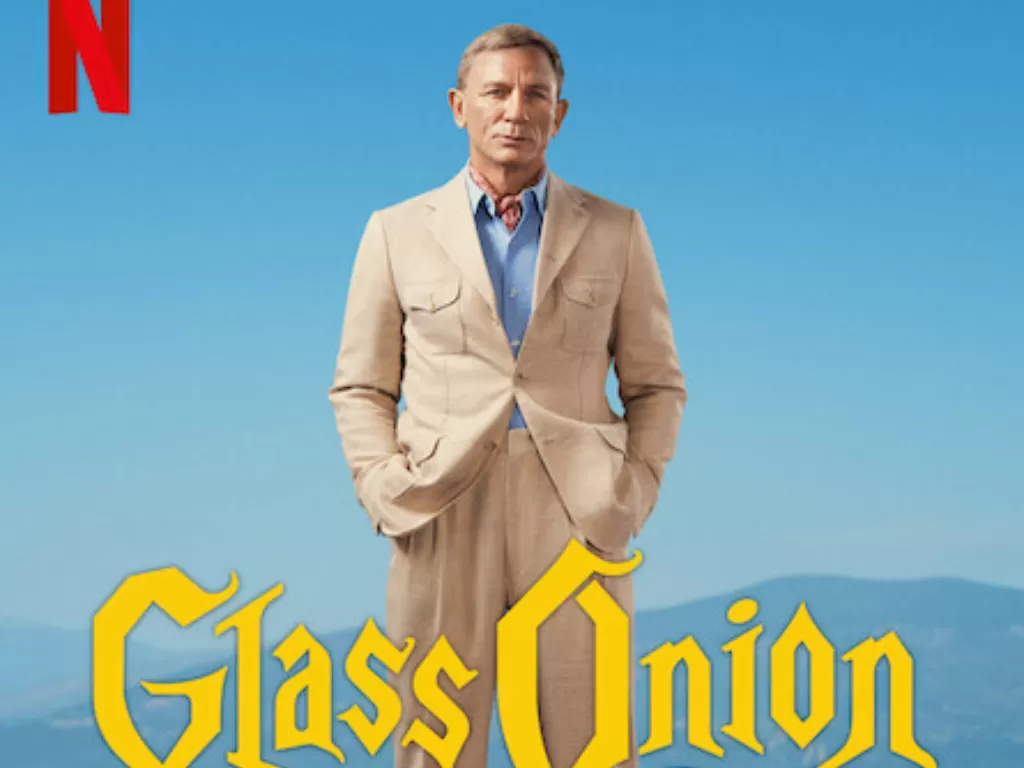 Sosok Benoit Blanc yang diperankan Daniel Craig di Glass Onion: A Knives Out Mystery. (Netflix)