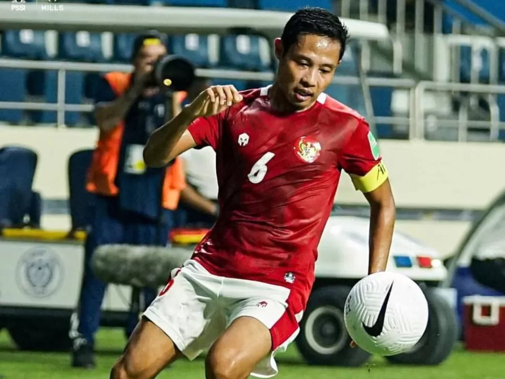 Pelanggaran keras pemain Vietnam ke Malaysia mengingatkan momen cedera Evan Dimas. (Instagram/@evhandimas).