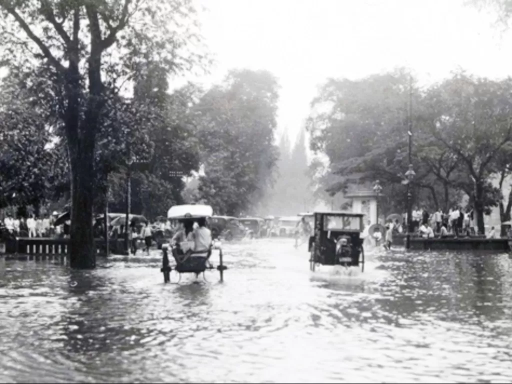 Ilustrasi Jakarta tempo dulu kebanjiran. (Wikimedia)