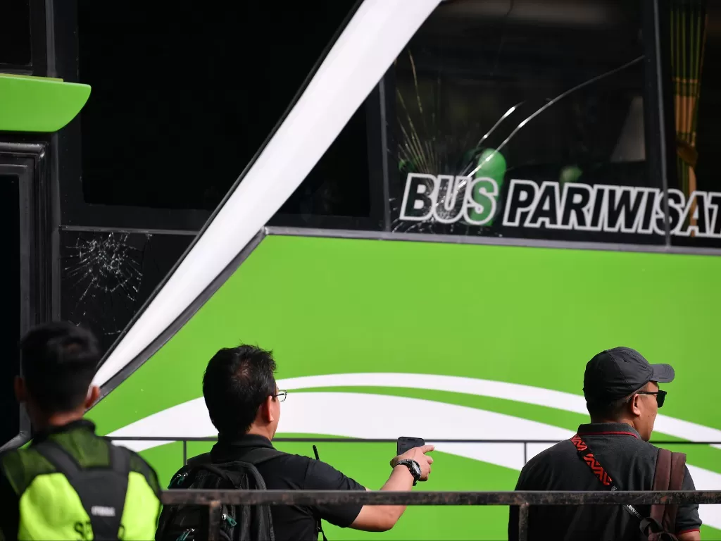 Bus Thailand dikabarkan diserang (Twitter/@idextratime)