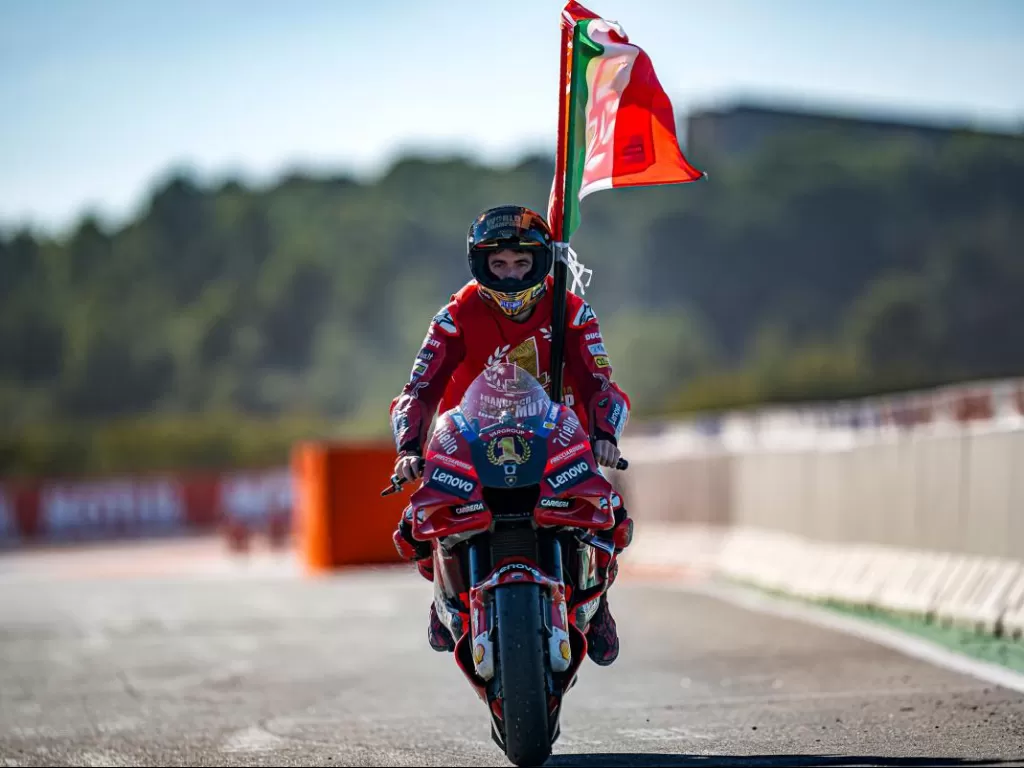 Francesco Bagnaia saat menyegel gelar juara dunia MotoGP 2022. (MotoGP)