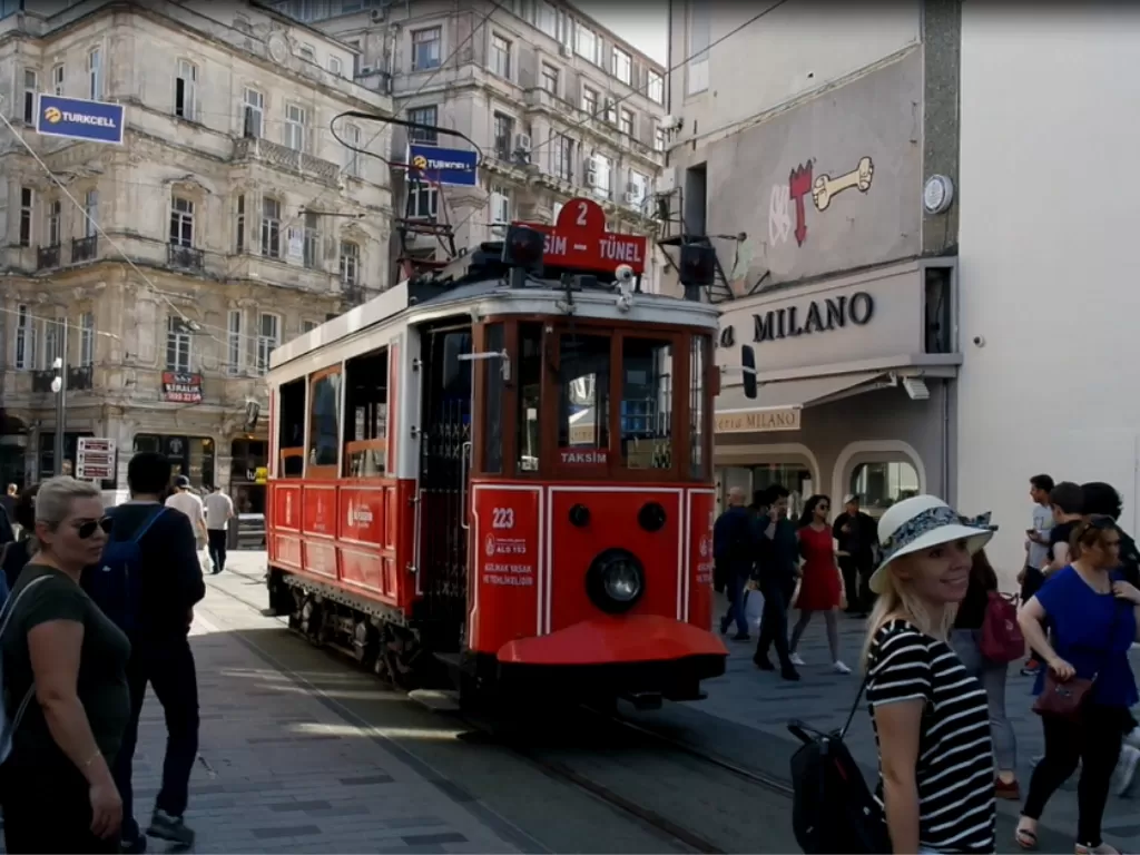 Tram Nostalgia di Taksim yang ikonik (Z Creators/Elisa Oktaviana)