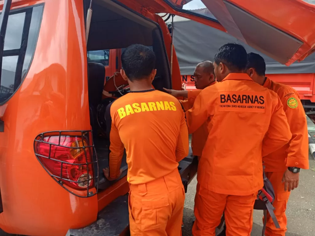 Tim Basarnas DKI Jakarta siagakan 100 personil di lokasi yang diduga akan terdampak banjir (Dok. Basarnas DKI Jakarta)