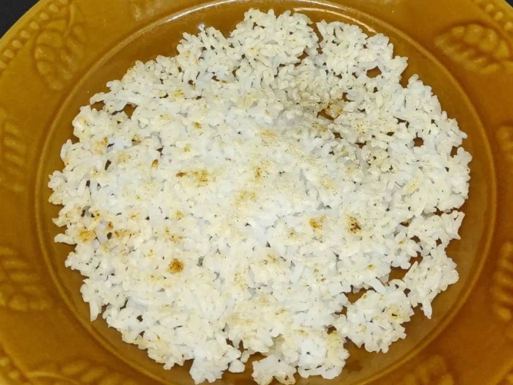 Nurungji, kerak nasi makanan kesukaan V BTS. (Z Creators/Sri Lili Syafputri)