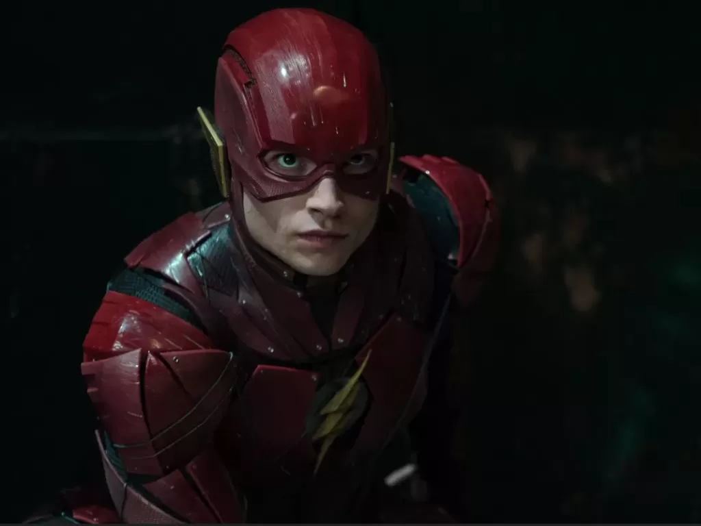 Ezra Miller sebagai The Flash (DC Comics)