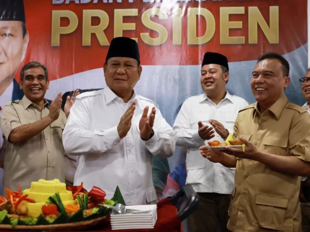 Ketum Gerindra Prabowo Subianto (kiri) saat peresmian Kantor Badan Pemenangan Presiden. (Dok Tim Media Prabowo)