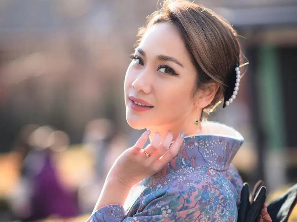 Bunga Citra Lestari Pakai Kimono (Instagram/@bclsinclair)