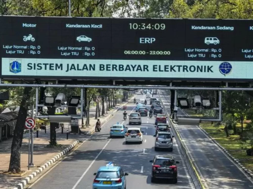 Ilustrasi jalan berbayar elektronik atau electronic road pricing (ERP). (ANTARA FOTO/Galih Pradipta wsj)