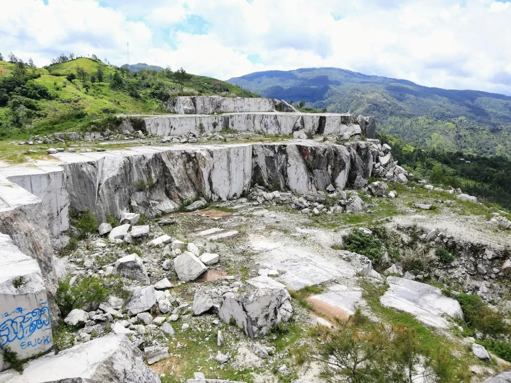 Bukit Batu Marmer Naitappan, Kabupaten Timor Tengah Selatan, NTT. (Z Creators/Arianto Selly)