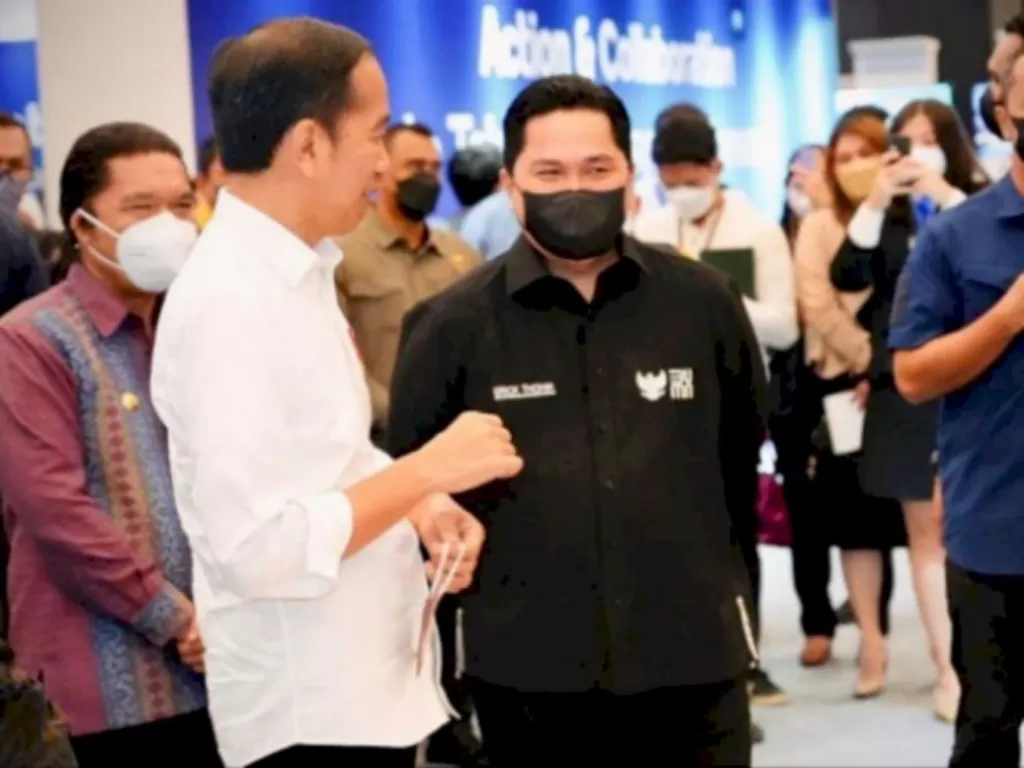 Presiden Jokowi (kiri) dan Menteri BUMN Erick Thohir (kanan) (Instagram/@erickthohir)