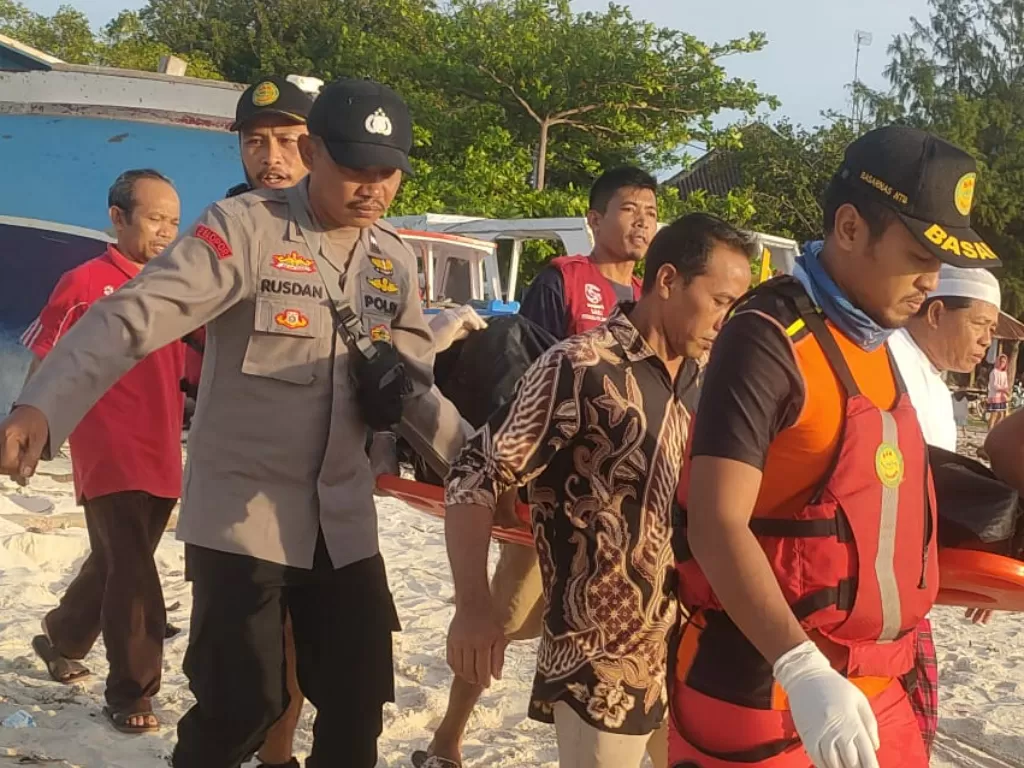 Mahasiswa terseret arus di Gili Air ditemukan. (Humas Kantor SAR Mataram)