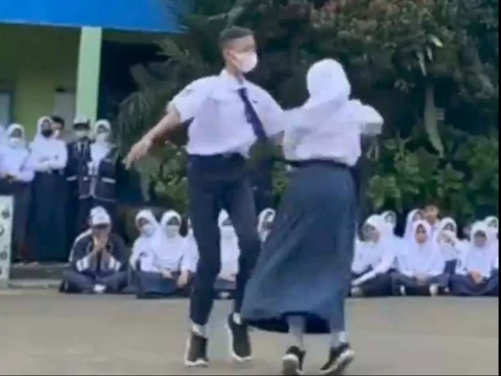 Viral video siswa SMPN 1 Ciawi dance sport dianggap merusak bangsa. (Dok. Istimewa)