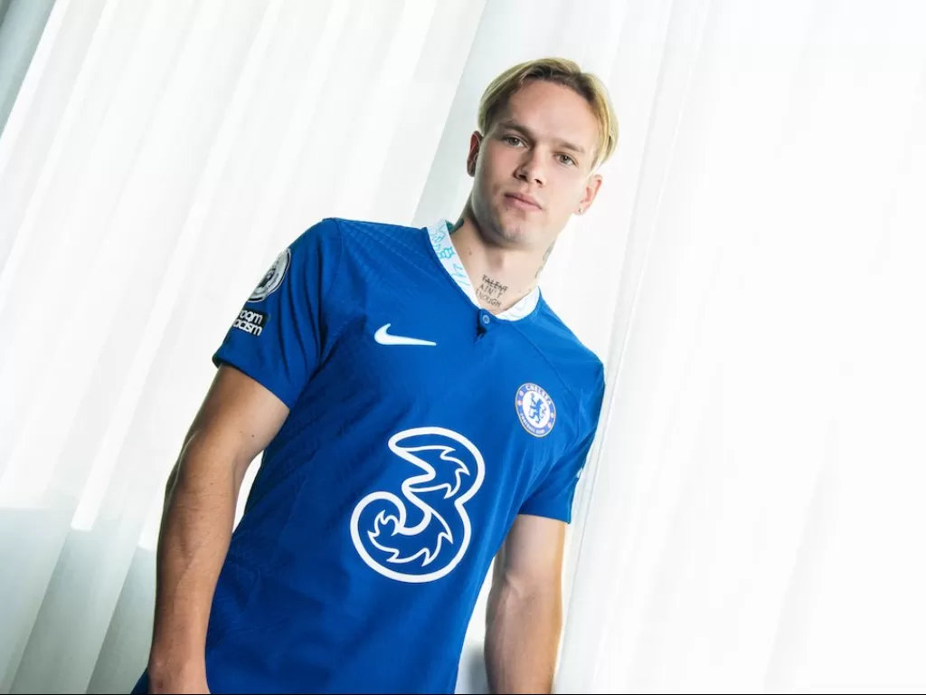 Pemain baru Chelsea, Mykhailo Mudryk (Twitter/@ChelseaFC)