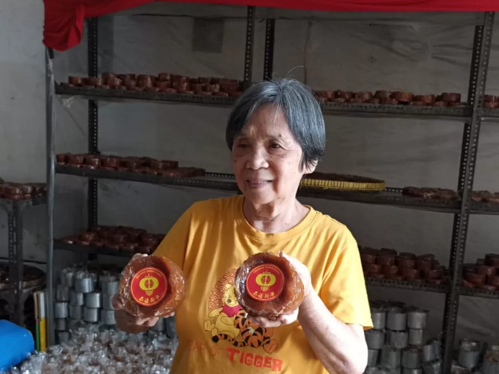 Pemilik toko kue keranjang Lampion (Z Creators/Ayu Kartika)