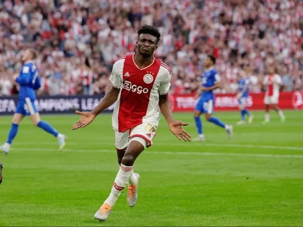 Pemain muda milik Ajax, Mohammed Kudus, kabarnya diincar MU. (Instagram/@kudus.mohammed)