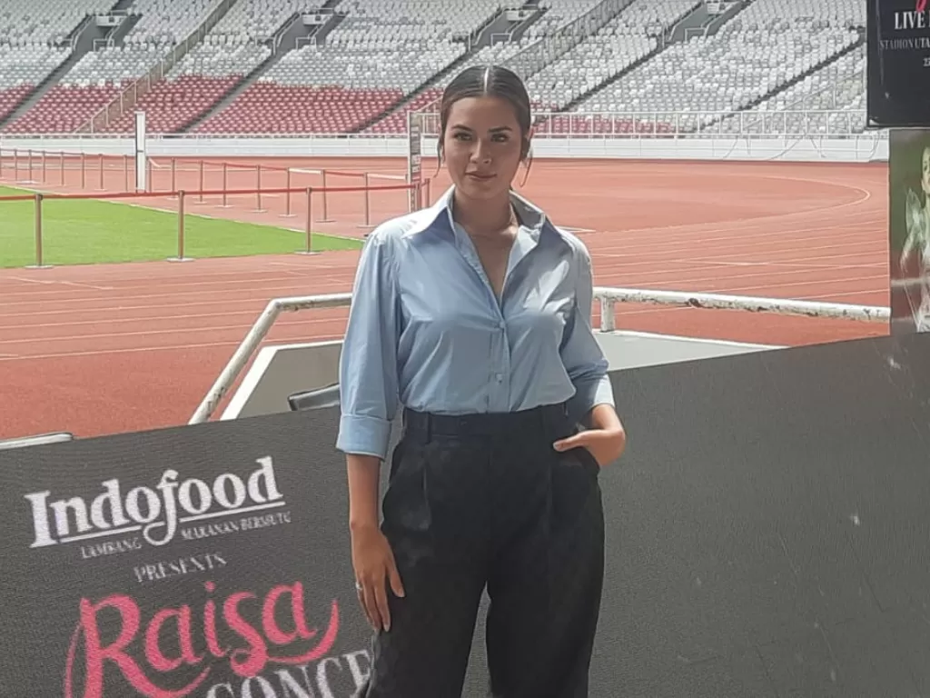 Raisa Andriana saat di Stadion Utama Gelora Bung Karno. (INDOZONE/M Fadli).